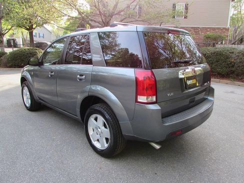 Used 2006 Saturn Vue AWD V6 w/ Comfort Pkg image 3