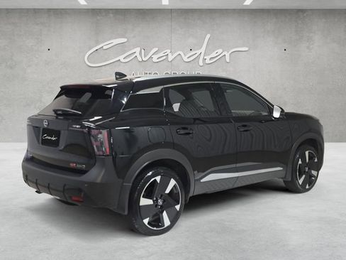 Certified 2025 Nissan Kicks SR w/ Illumination Package image 16