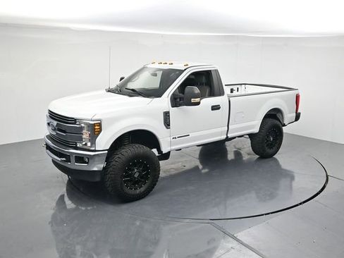 Used 2019 Ford F250 XL w/ Power Equipment Group image 38