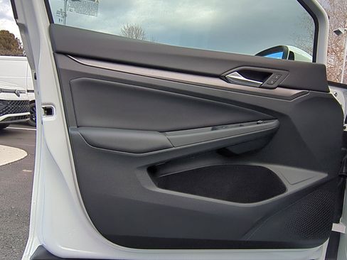 New 2026 Volkswagen GTI SE image 10