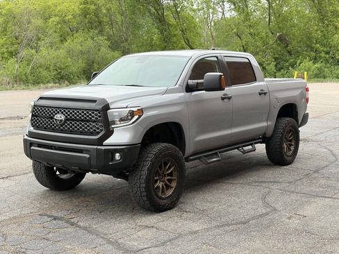 Used 2021 Toyota Tundra SR5 AWD/4WD image 3