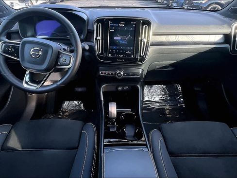 Certified 2023 Volvo C40 P8 Recharge Ultimate image 14