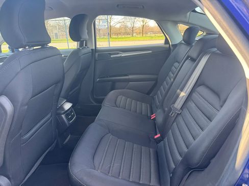 Used 2015 Ford Fusion SE FWD image 8