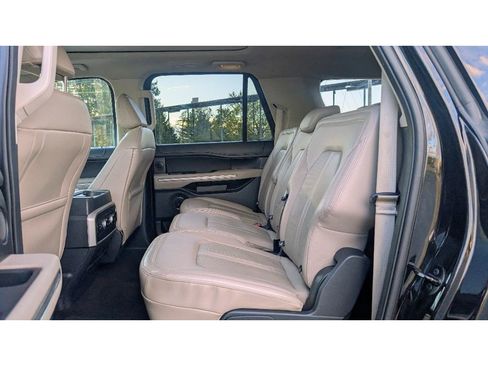 Used 2023 Ford Expedition Max Limited image 17