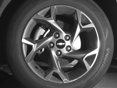 Used 2025 Chevrolet Trax LT FWD image 15