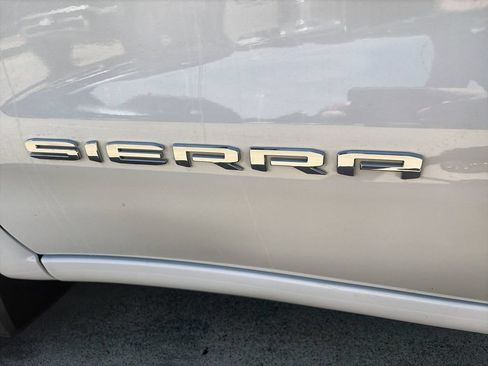 Certified 2025 GMC Sierra 1500 SLE AWD/4WD image 32