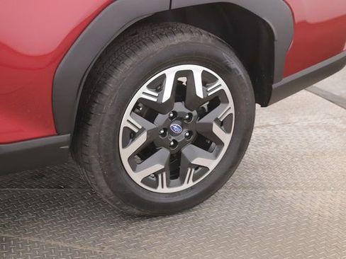 Used 2025 Subaru Forester Premium image 14