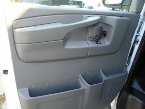 Used 2014 Chevrolet Express 1500 RWD 1500 135 image 13