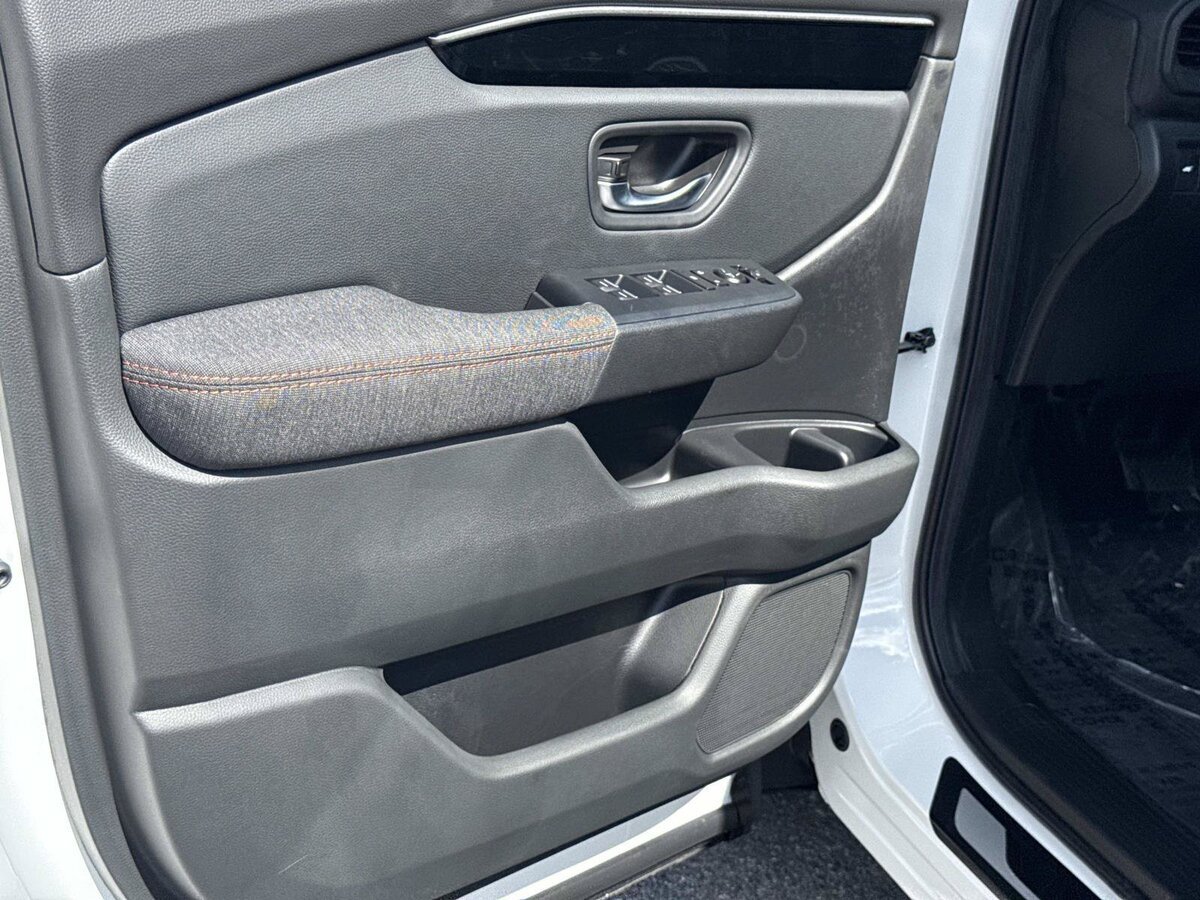 New 2026 Honda Pilot Sport image 15