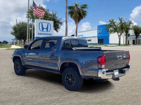 Used 2021 Toyota Tacoma SR5 RWD image 5