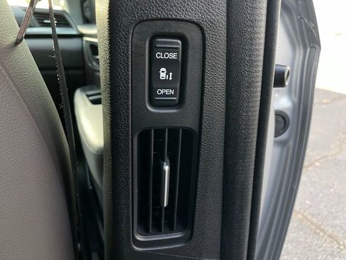 Certified 2024 Honda Odyssey EX-L image 38