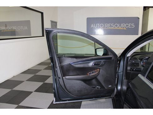 Used 2015 Chevrolet Impala LT image 11