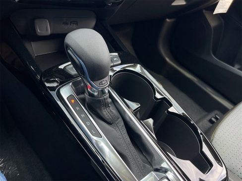 New 2026 Chevrolet Trax LT image 17