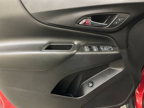 Certified 2022 Chevrolet Equinox LT FWD image 10