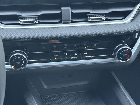 New 2026 Chevrolet Equinox LT image 19