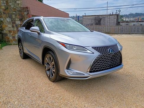 Used 2022 Lexus RX 350L FWD w/ Premium Package image 2