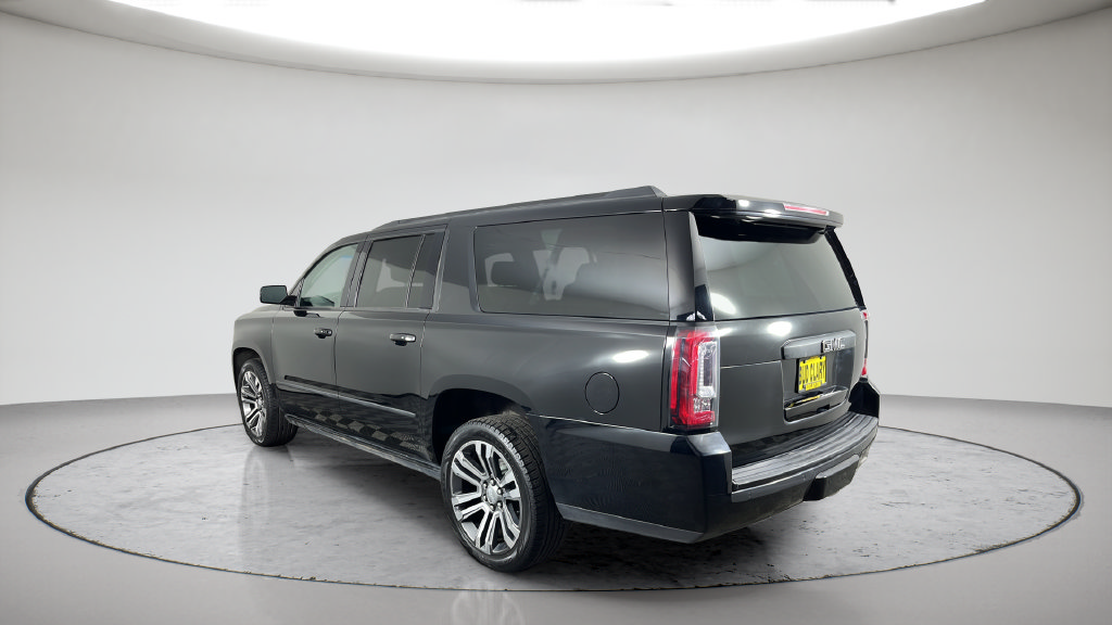 Used 2019 GMC Yukon XL Denali w/ Denali Ultimate Package AWD/4WD image 11
