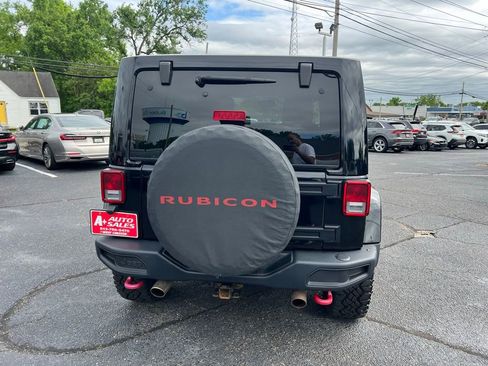 Used 2016 Jeep Wrangler Unlimited Rubicon AWD/4WD image 6
