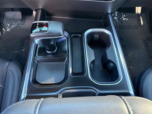 Used 2022 GMC Sierra 1500 SLT w/ SLT Premium Plus Package image 15