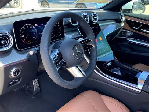 Used 2024 Mercedes-Benz CLE 300 CLE 300 image 9