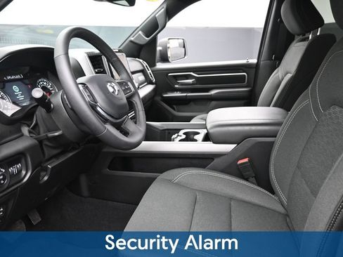 Used 2025 RAM 1500 Big Horn AWD/4WD image 18
