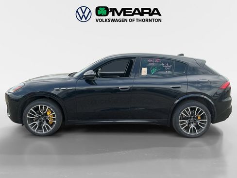 Used 2023 Maserati Grecale Modena AWD/4WD image 2