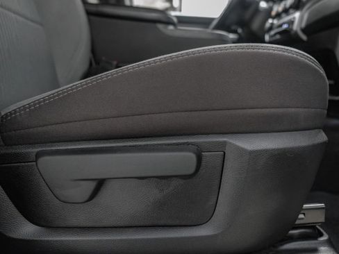 Used 2024 RAM 2500 Big Horn AWD/4WD image 35