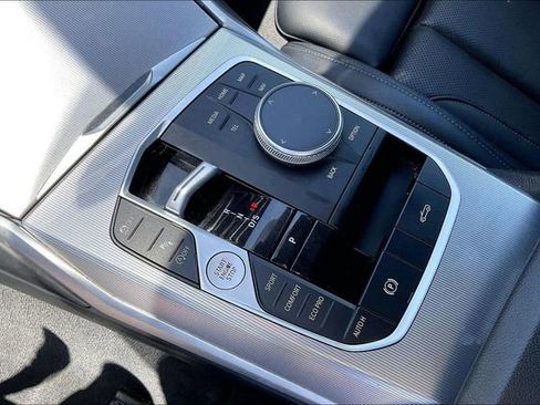 Used 2024 BMW 430i xDrive Convertible AWD/4WD image 16