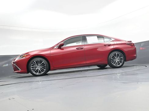 Used 2025 Lexus ES 300h w/ Premium Package FWD image 50
