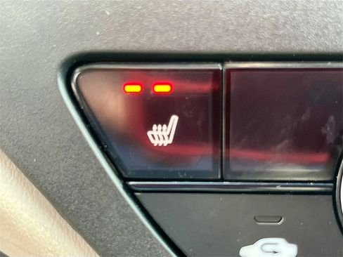 Used 2024 Honda Accord EX image 18