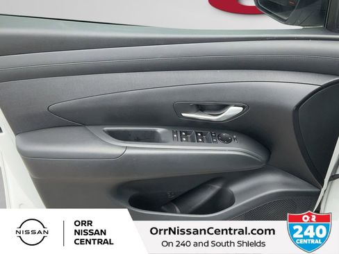 Used 2025 Hyundai Tucson SEL FWD image 16