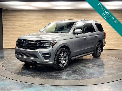 Used 2024 Ford Expedition XLT image 5