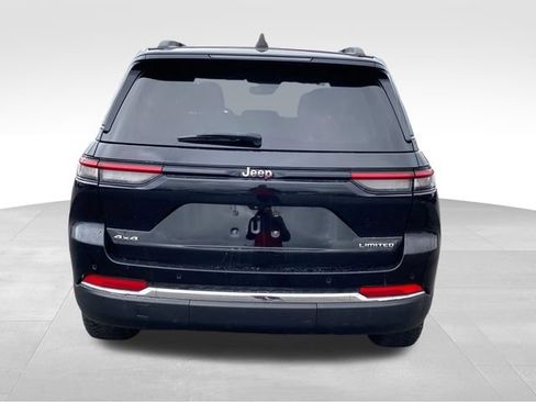 Used 2023 Jeep Grand Cherokee Limited AWD/4WD image 4