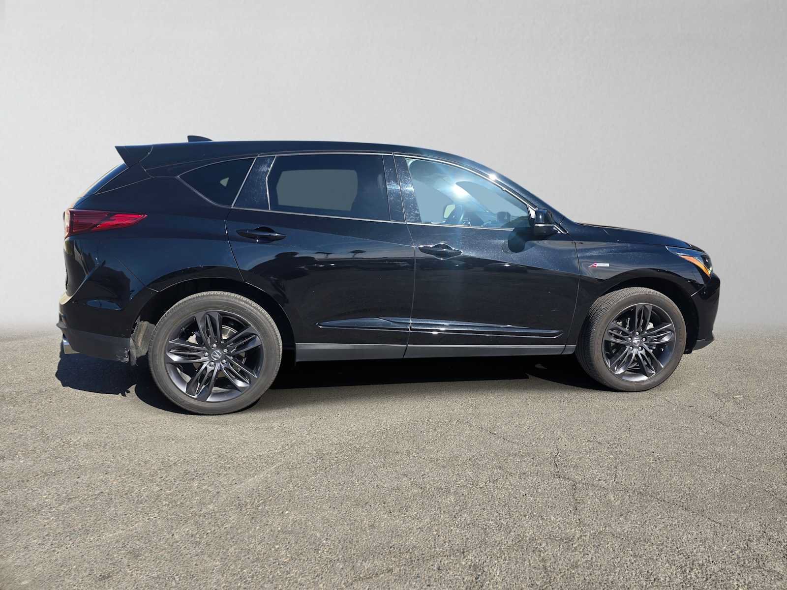 Used 2023 Acura RDX w/ Advance Package AWD/4WD image 2