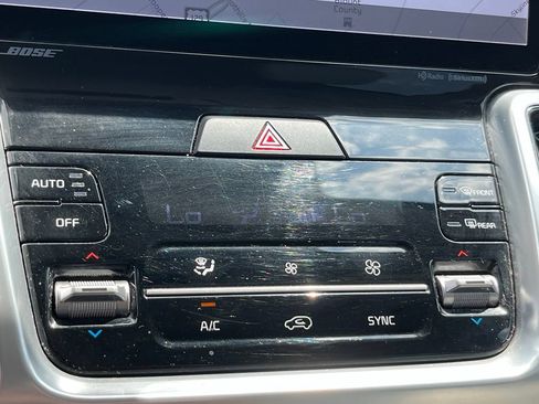 Used 2022 Kia Sorento SX FWD image 17