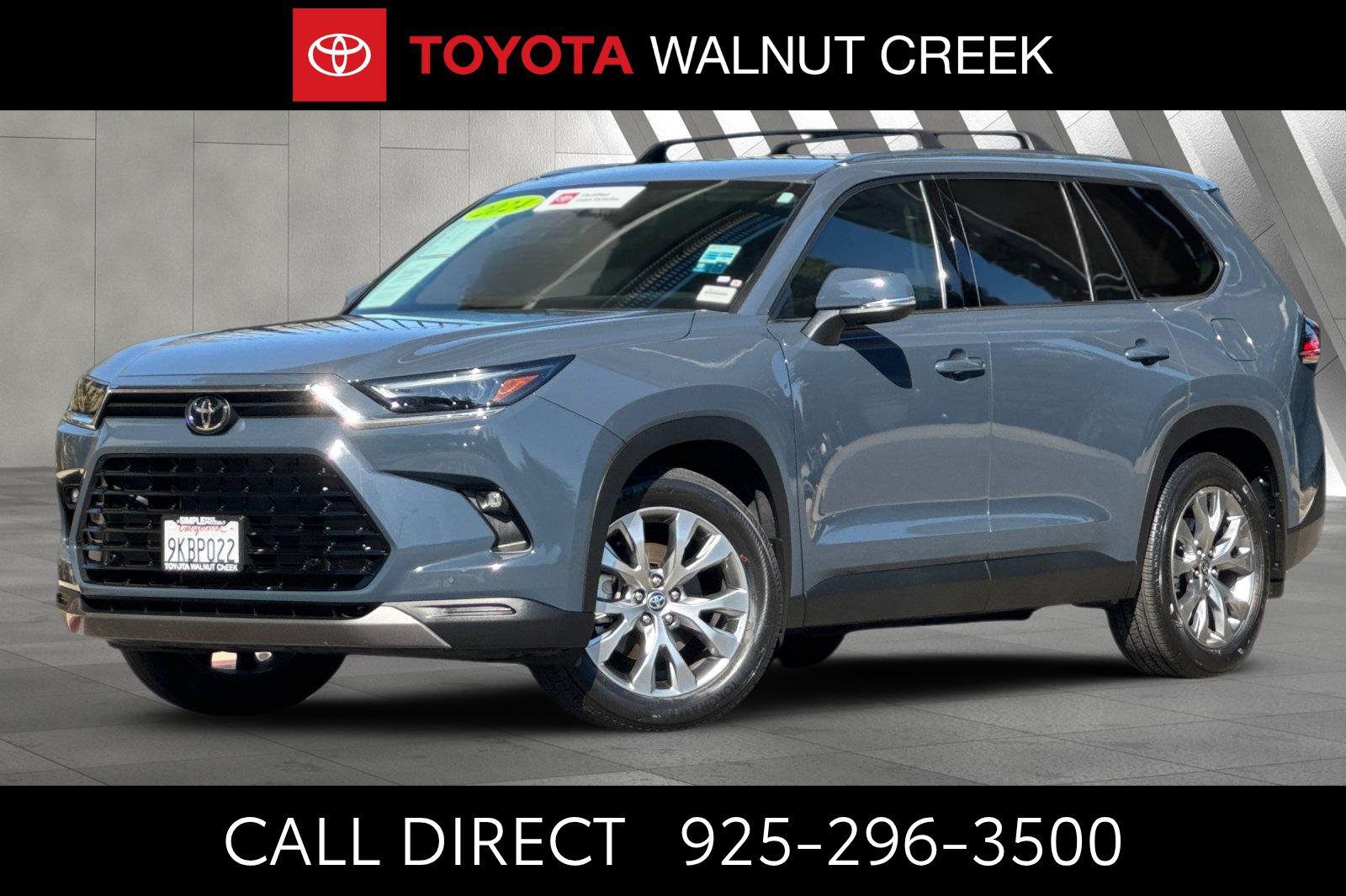 Certified 2024 Toyota Grand Highlander AWD image 1
