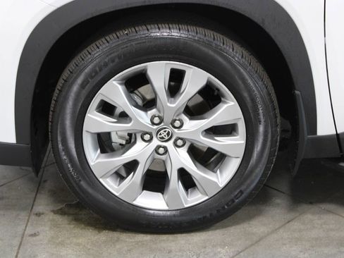 Used 2025 Toyota Grand Highlander Limited image 22