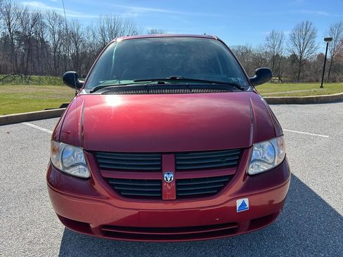 Used 2006 Dodge Grand Caravan SE w/ Popular Equipment Group I image 2