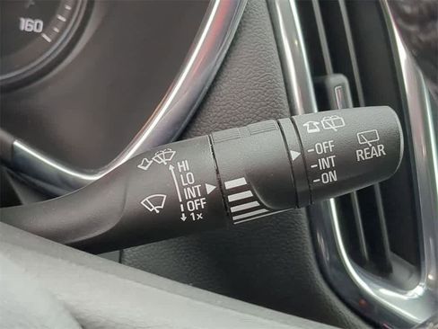 Used 2019 Chevrolet Equinox LT w/ Driver Convenience Package image 24