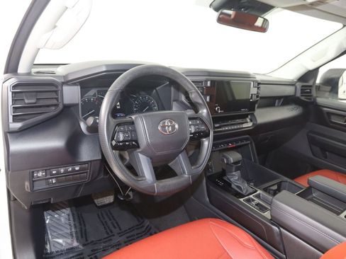 Used 2024 Toyota Tundra SR AWD/4WD image 25