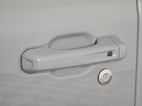 Used 2022 Jeep Gladiator Overland image 14