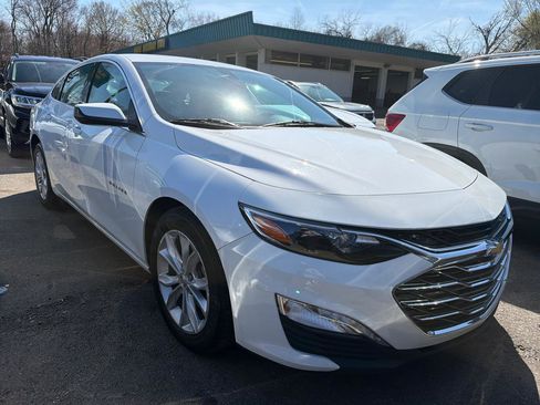 Used 2021 Chevrolet Malibu LT image 3