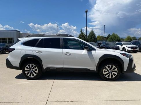 Certified 2025 Subaru Outback Premium AWD/4WD image 6