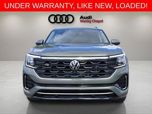 Used 2025 Volkswagen Atlas SEL Premium R-Line image 8
