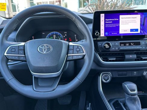 Certified 2024 Toyota Grand Highlander XLE image 18