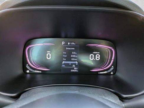 Used 2024 Kia Soul LX image 11