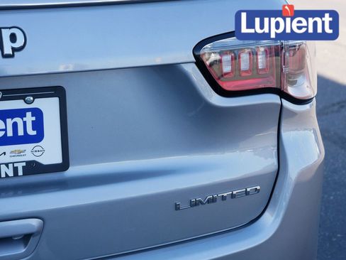 Used 2022 Jeep Compass Limited image 6