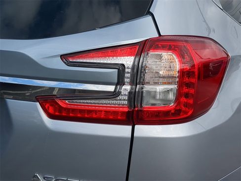 New 2025 Subaru Ascent Limited image 8