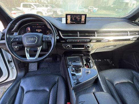 Used 2019 Audi Q7 3.0T Prestige image 18
