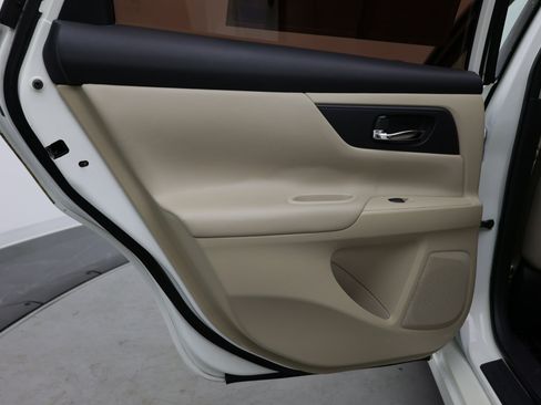 Used 2016 Nissan Altima 2.5 S w/ Power Driver Seat Package FWD image 24